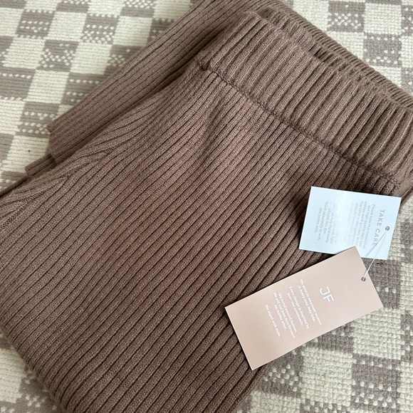 Just Fab Ribbed Knit pants - Picture 2 of 3